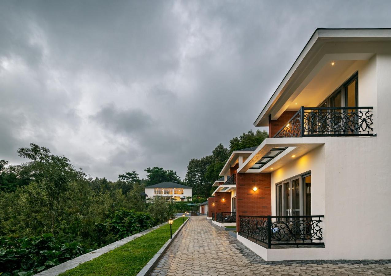 Vismita County Hotel Chikmagalur Ngoại thất bức ảnh