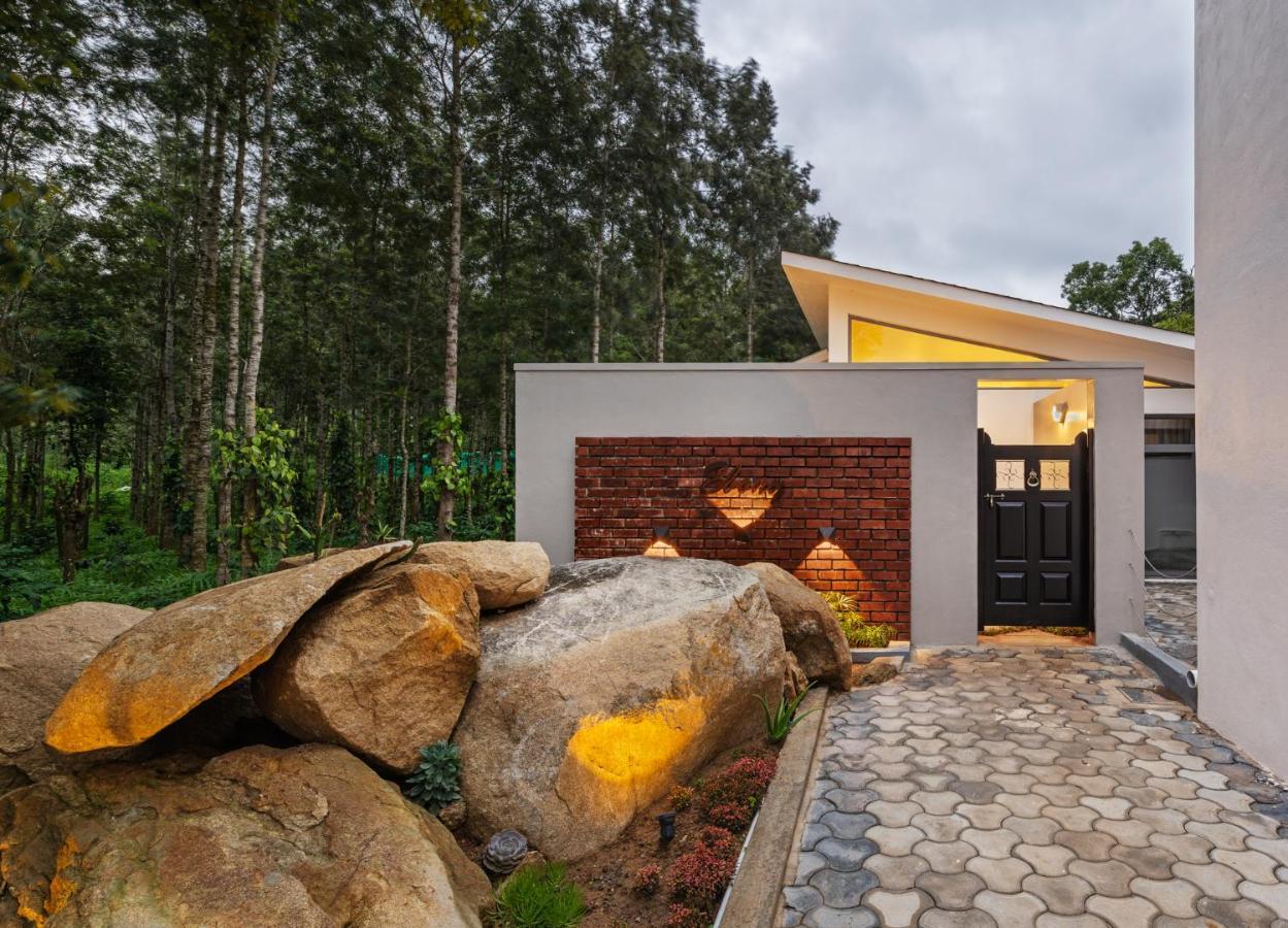 Vismita County Hotel Chikmagalur Ngoại thất bức ảnh