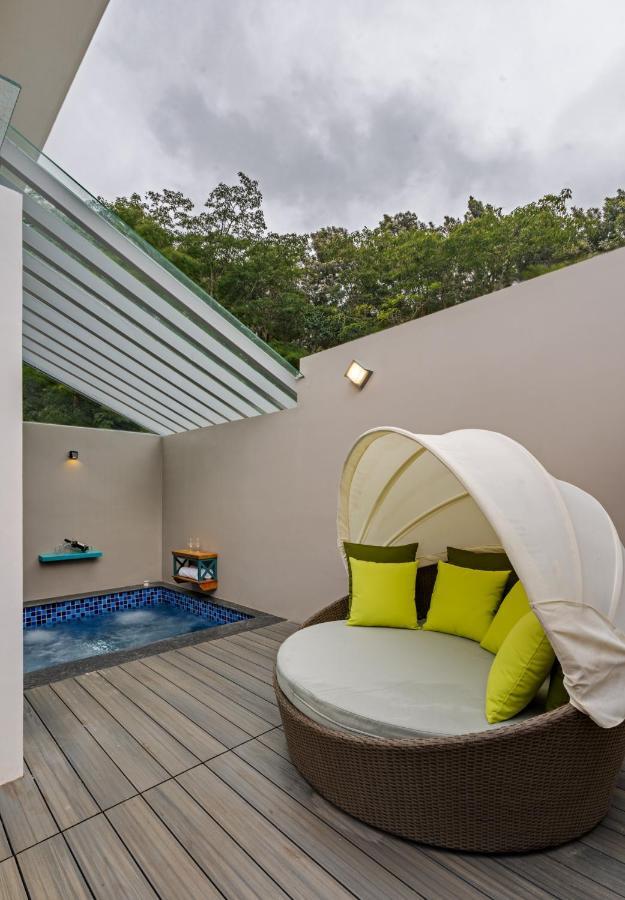 Vismita County Hotel Chikmagalur Ngoại thất bức ảnh