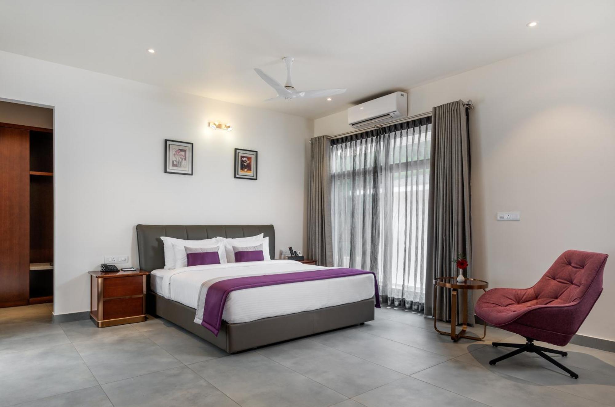 Vismita County Hotel Chikmagalur Ngoại thất bức ảnh